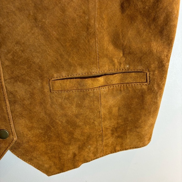 DON’T STOP Sz L Tan Suede Vest with Snap Button Closure Fabric Back Cinch Band - Picture 2 of 7